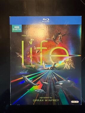 Earth Life Blu-ray Four Disc Set - Oprah Winfrey Narration - Black